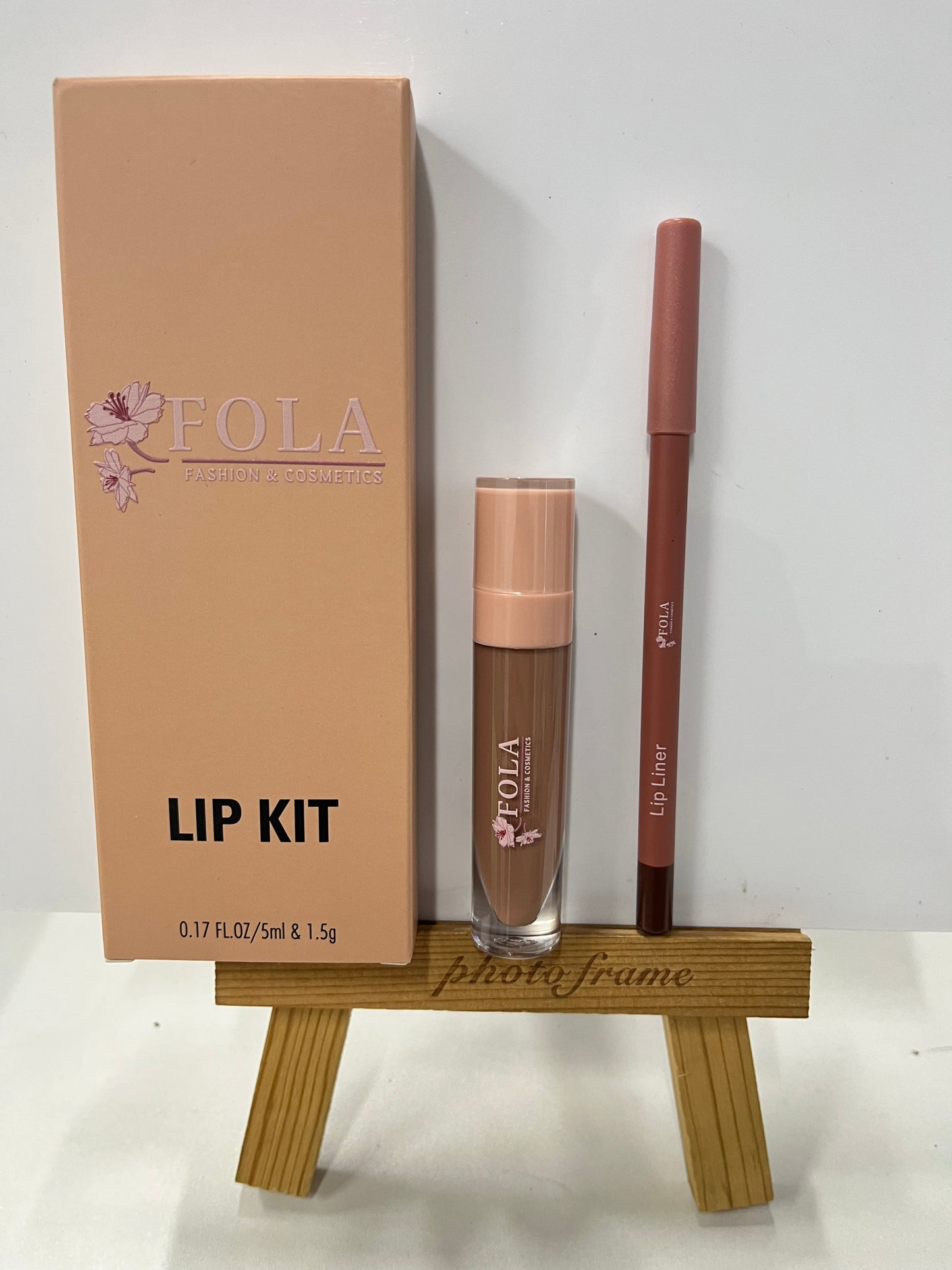 FOLA Ultimate Lip Lush: Vegan Gloss & Liner Lip Kit – Ultra-Hydrating, High-Shine, Waterproof, Long-Lasting Vegan Lip Makeup Set with Sunscreen